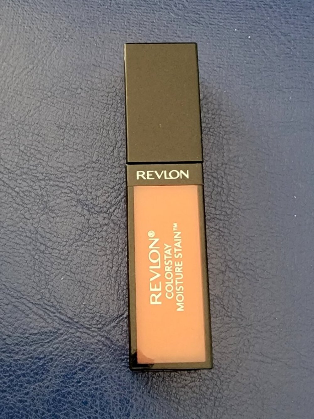 Revlon ColorStay Moisture Stain Lipstick Shade 050 London Posh
